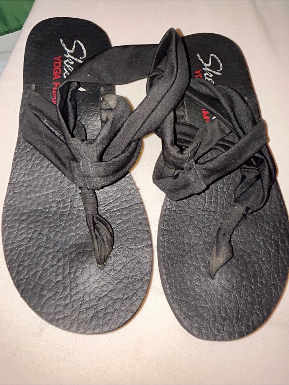 Skechers Black Twisted Fabric Flip-Flops - Picture 6 of 6